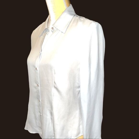 Patrick Christopher 100% silk almond tinted button up blouse! - Picture 5 of 8